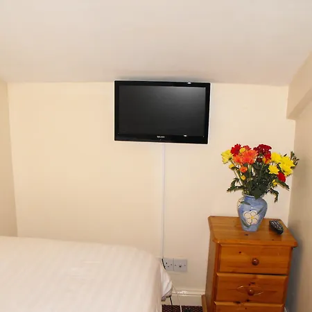 Гостевой дом Hazelbrook 3*